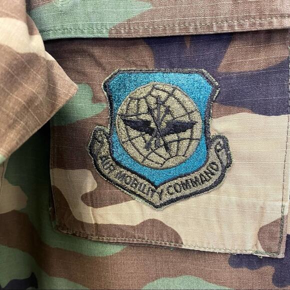 Authentic Military camo ripstop shirt jacket shacket with patches  size Medium - Picture 5 of 15